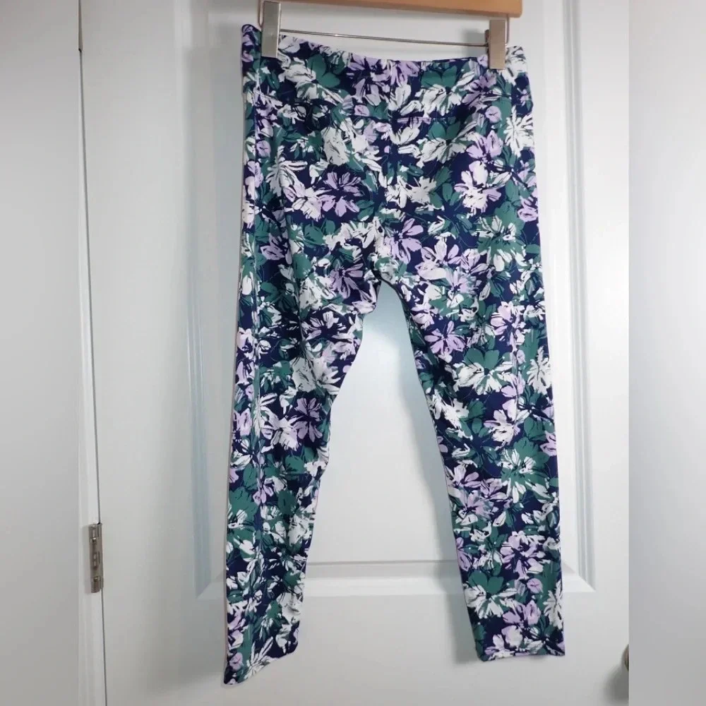 Cuddl Duds Women's Flexwear Cropped Leggings Floral Print size M